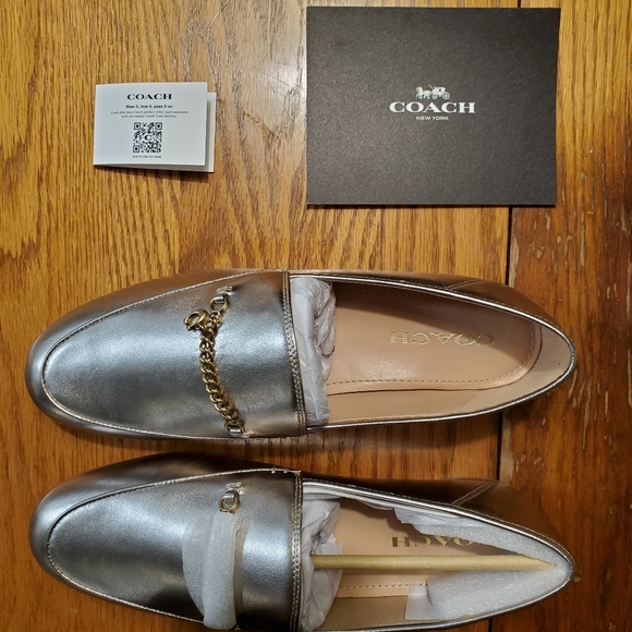 COACH | BNIB Metallic Gold Leather Hanna Loafer (Size 9.5) - Picture 11 of 13